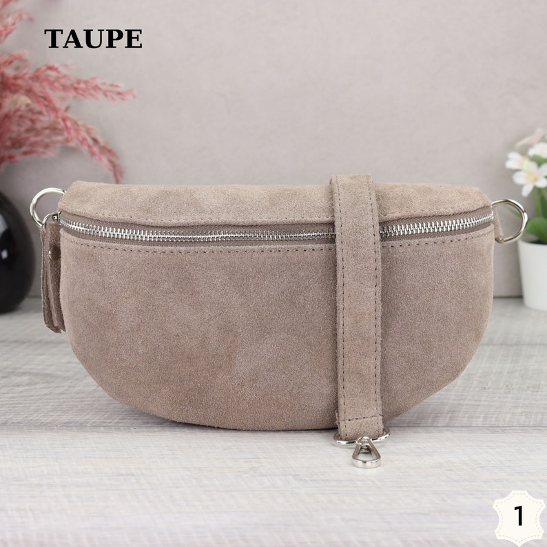 Suède tas taupe met bandjes met patroon, suède heuptasje voor dames, crossbody tas suède, leren schoudertas Kein Zweiter Gurt-1