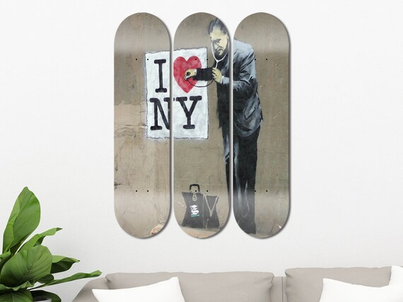 BANKSY SKATEDECK LOVE IN THE Skateboard BANKSY SKATEDECK LOVE IN
