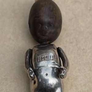 【 FUMSUP TOUCH WOOD チャーム 】 ビクトリア朝～第一次大戦中 WW1 'Fumsup' Charm C.1914 – Purchasing collectables Coins
