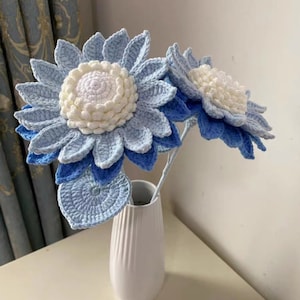 big blue crochet sunflower / crochet flowers / knit sunflower / knit flowers / knitting gifts yarn / home decor flowers / home gift