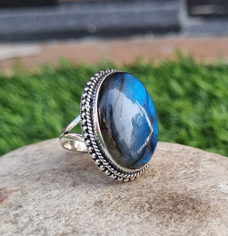 Natuurlijke labradoriet statement ring, labradoriet ovale ring, Blue Fire labradoriet ring, ring voor vrouwen, labradoriet zilveren ring, cadeau voor hem afbeelding 8