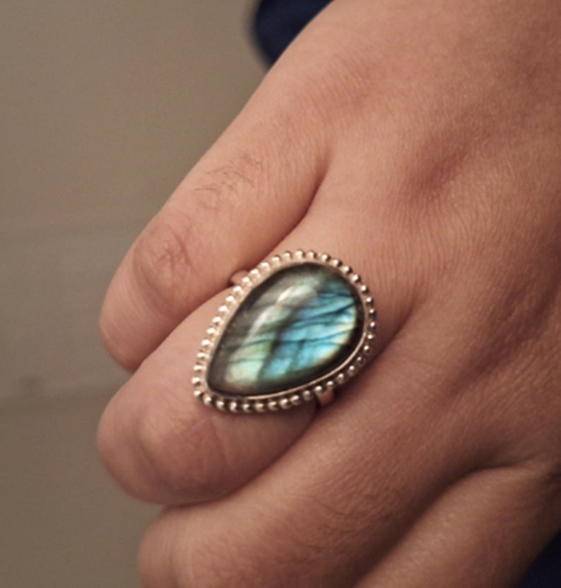 Natuurlijke labradoriet statement ring, labradoriet ovale ring, Blue Fire labradoriet ring, ring voor vrouwen, labradoriet zilveren ring, cadeau voor hem PATTERN 2