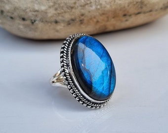 Natural Labradorite Statement Ring, Labradorite Oval Ring, Blue Fire Labradorite Ring, Ring for Women, Labradorite Silver Ring, Gift For Him