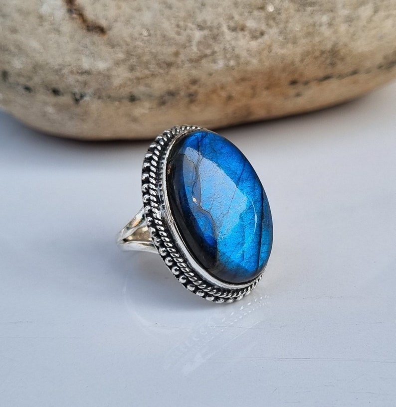 Natuurlijke labradoriet statement ring, labradoriet ovale ring, Blue Fire labradoriet ring, ring voor vrouwen, labradoriet zilveren ring, cadeau voor hem PATTERN 1