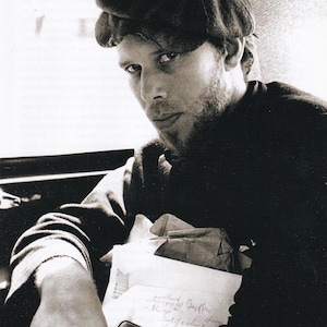 Mini póster vintage original / Recorte de libro y marco de tarjeta - Tom Waits, Londres, 1974