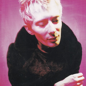 Original Vintage Mini Poster / Book Clipping - Thom Yorke (Radiohead), London, 1990s