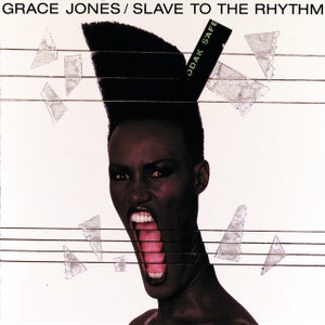 Originele vintage miniatuurposter met zwart kaartframe - Grace Jones - Slave to the Rhythm