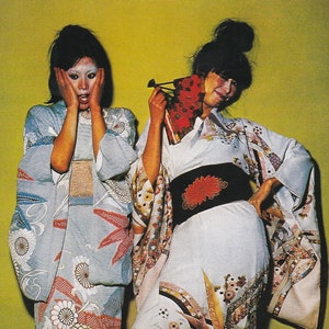 Póster vintage original en miniatura con marco de cartón negro - Sparks - Kimono My House