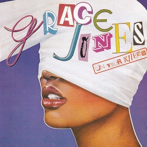 Póster vintage original en miniatura con marco de cartón negro: Grace Jones: On Your Knees