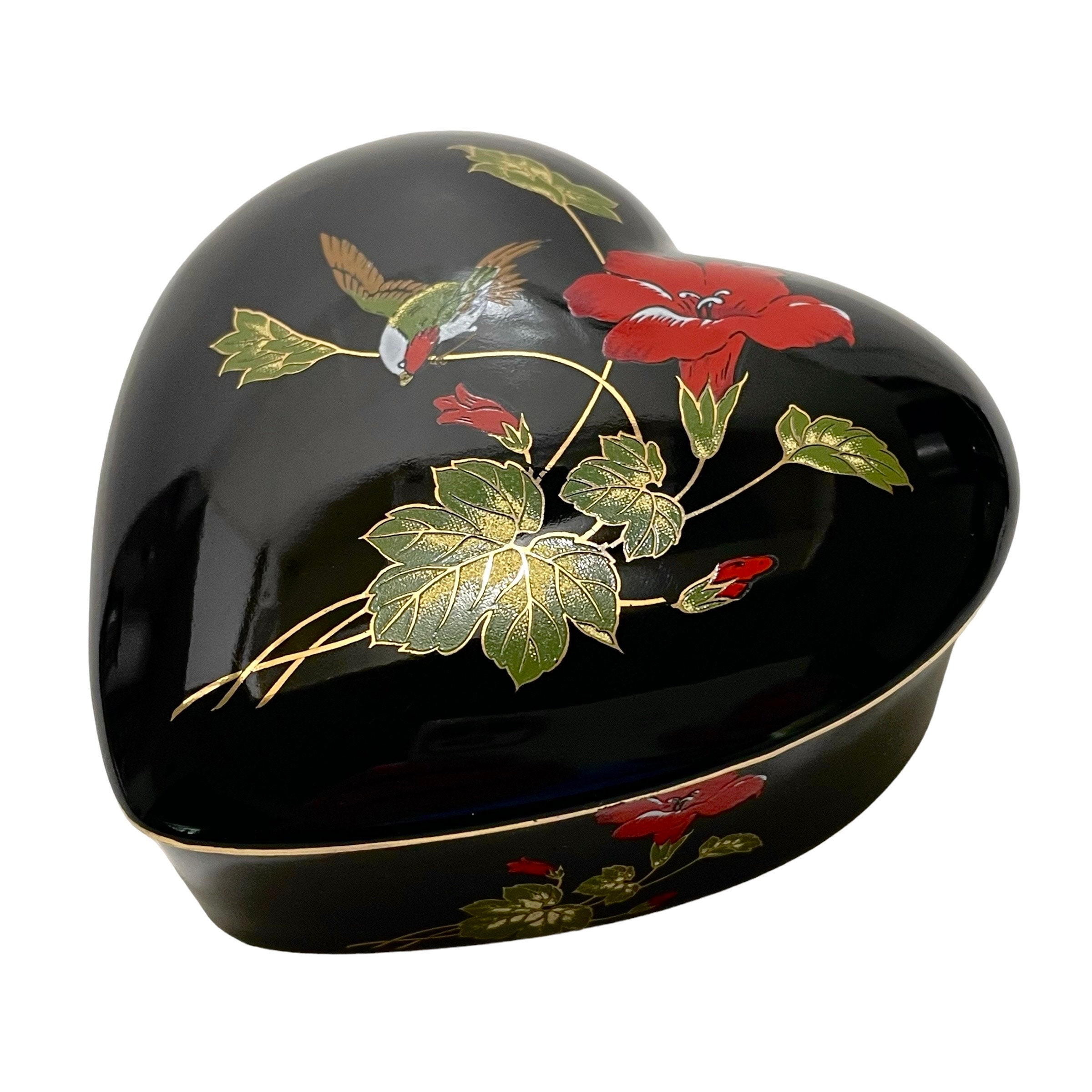 お礼や感謝伝えるプチギフト Heart Porcelain 1980s Vintage Shaped Made Box Trinket Small 置物