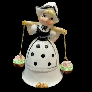 Campana pequeña vintage de la década de 1960, estilo kitsch, de estilo holandés, de Napco. Porcelana china auténtica de Taiwán. Cestas de flores con aplausos.