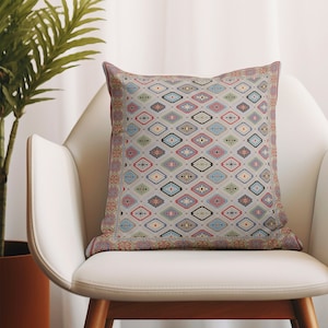 Kilim pillow, Handmade pillow, Turkish rug pillow, Bohemian pillow, Aztec pillow, Printed rug pillow, Boho decor pillow, Decorative pillow
