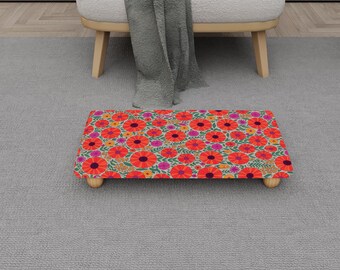 ブルームフラワーステップスツール｜寝室用鮮やかな花びら型木製フット