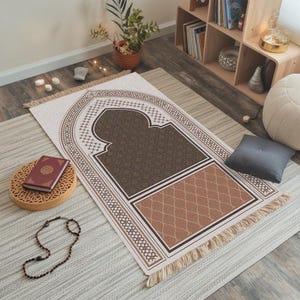 islamic design prayer rug, soft padded prayer, non slip rug , washable rug, minwal prayer rug, turkish prayer rug, foldable turkish rug