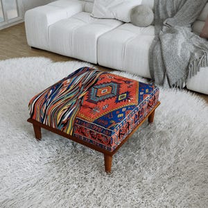 Eklektische Boho Akzent Ottomane, Tribal Patchwork Bank mit geteiltem Muster, H-947