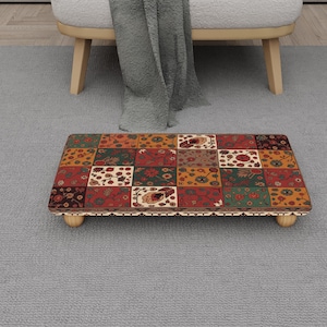 Aardse bloemen patchwork opstapkruk | Rustiek tegelpatroon hoogslaper | H-1587