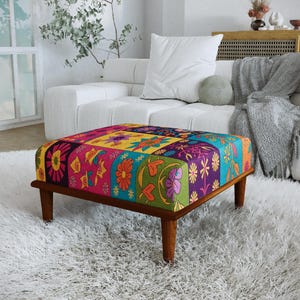 Bunter Blumen-Patchwork-Ottoman, lebendige Boho-Quadrat- Eingangshalle-Bank, H-772