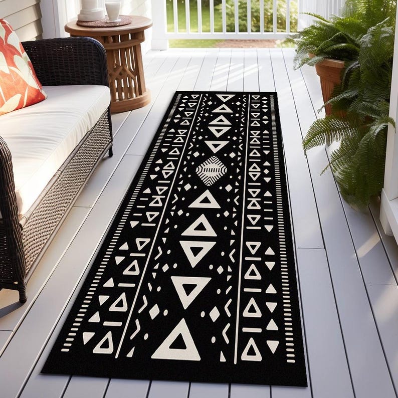 Black white rug, Minimalist rug, Mystic design rug, Gothic area rug, Sustainable rug, Easy to care rug, Anti slip back rug, Contemporary rug