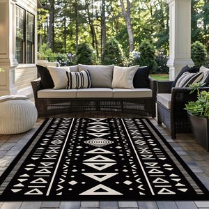 Black white rug, Minimalist rug, Mystic design rug, Gothic area rug, Sustainable rug, Easy to care rug, Anti slip back rug, Contemporary rug
