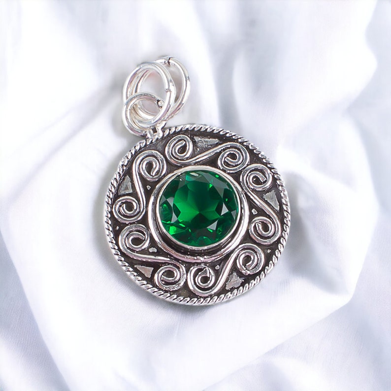 Valuable Green Emerald Pendant, Gemstone Pendant, Green Pendant, 925