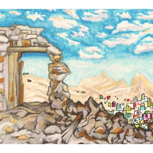 Puede incluir: Pintura a la acuarela de un paisaje con un arco de piedra que da a una escena desértica. El cielo es azul con nubes blancas y esponjosas. Una ciudad colorida es visible en la distancia, con montañas al fondo.