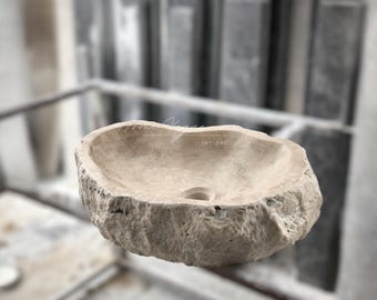 Lavatório de mármore travertino esculpido à mão: peça de pedra natural para banheiro.