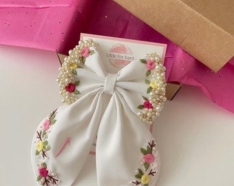 Custom Embroidered Floral Hair Bow: Linen Girls Accessory