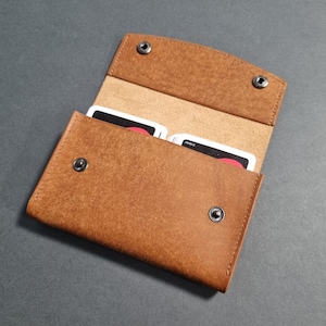 Leder Spielkartenetui | Double Stack Kartenetui | Handgefertigte Tasche für Spielkarten | 2 Deck Ledertasche