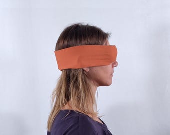 Eye mask / sleep aid - soft inner cushions for the eye sockets + comfortable, secure fit in any position thanks to jersey band