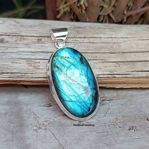 Blue Fire Labradorite Pendant: Handmade 925 Sterling Silver, Vintage Style
