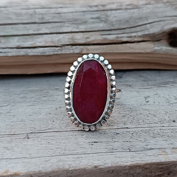 Bague rubis, bague en argent sterling 925, bague rubis indienne, bague tendance, bague pierre argentée, bague bohème, bague faite main, bijoux faits main pour elle