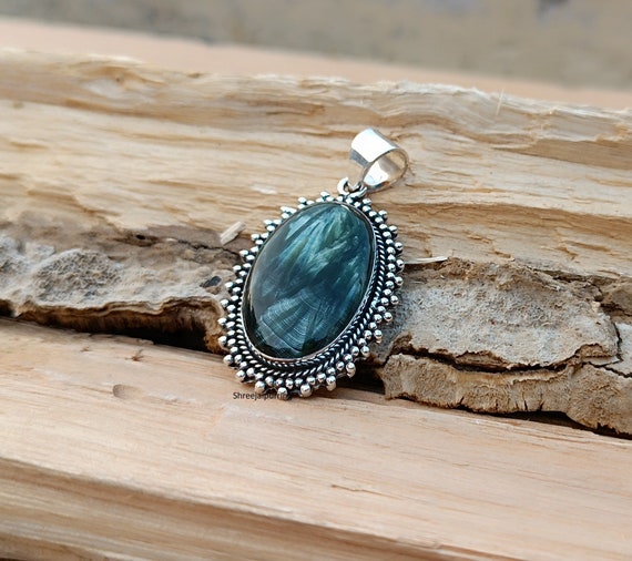 Sterling Silver Beaded Seraphinite Oval Pendants Sterling Silver Beaded Seraphinite Oval Pendants