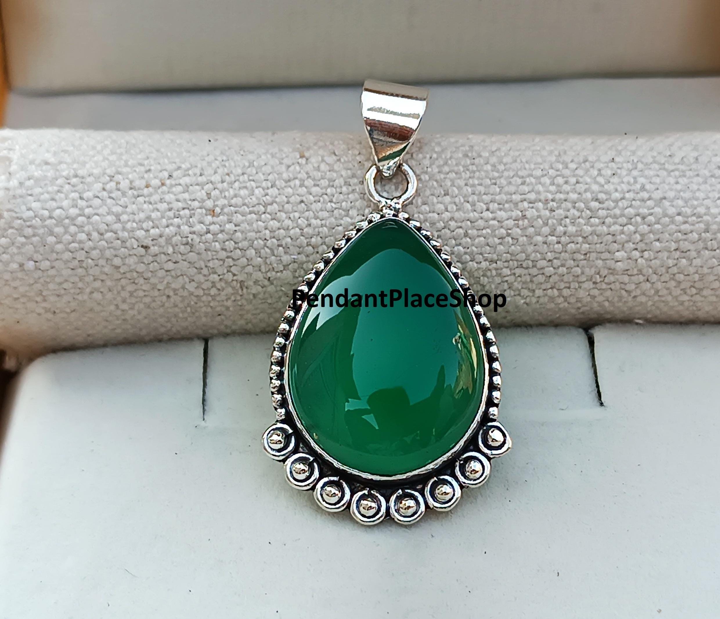 アクセサリー Vintage Silver Green Stone Necklace 925 Green Onyx 925 Sterling Silver Pendant: Women's Gemstone Jewelry