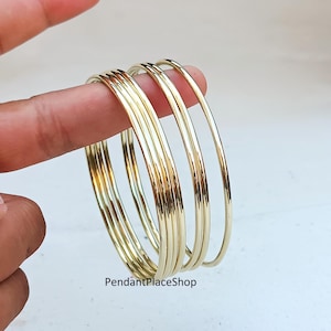 Handmade Brass Bangles: Set of 7, Women&#39;s Bracelet