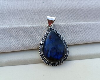 Natural Labradorite 925 Sterling Silver Teardrop Pendant