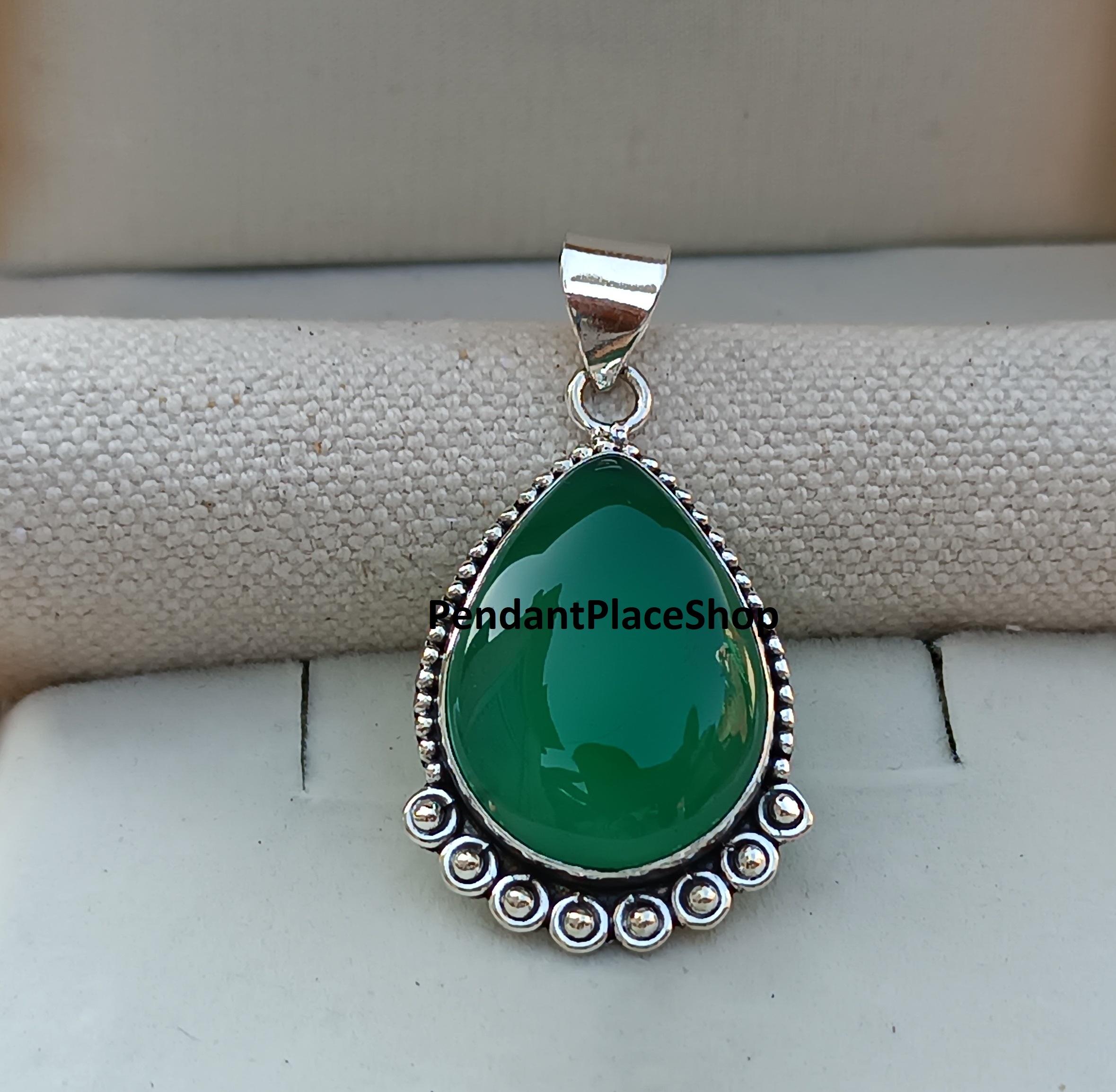 Green Onyx 925 Sterling Silver Pendant: Women's Gemstone Jewelry