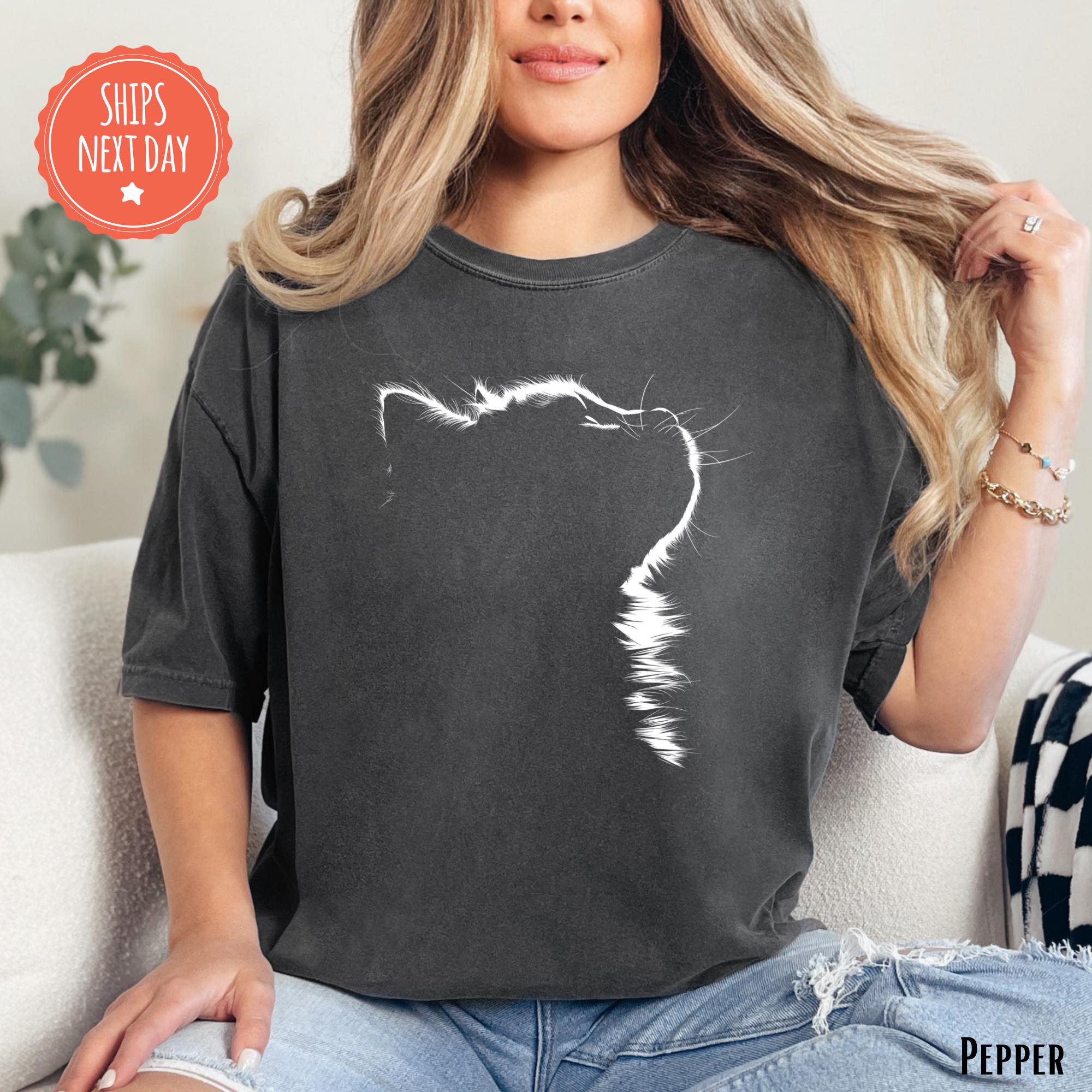 Cat Shirt - Cat Silhouette Tshirt - Cat Mom Tee - Gift For Cat Owner - Cat Lover Shirt - Cat Dad - Minimalist Cat Shirt - Cat Parents Gift