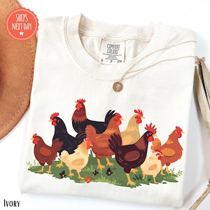 Chicken Shirt - Cute Chickens Tshirt - Women&#39;s Chicken Tshirt - Chicken Lover Gift - Chicken Mom Gift - Chicken Mama - Chicken Farm Shirt
