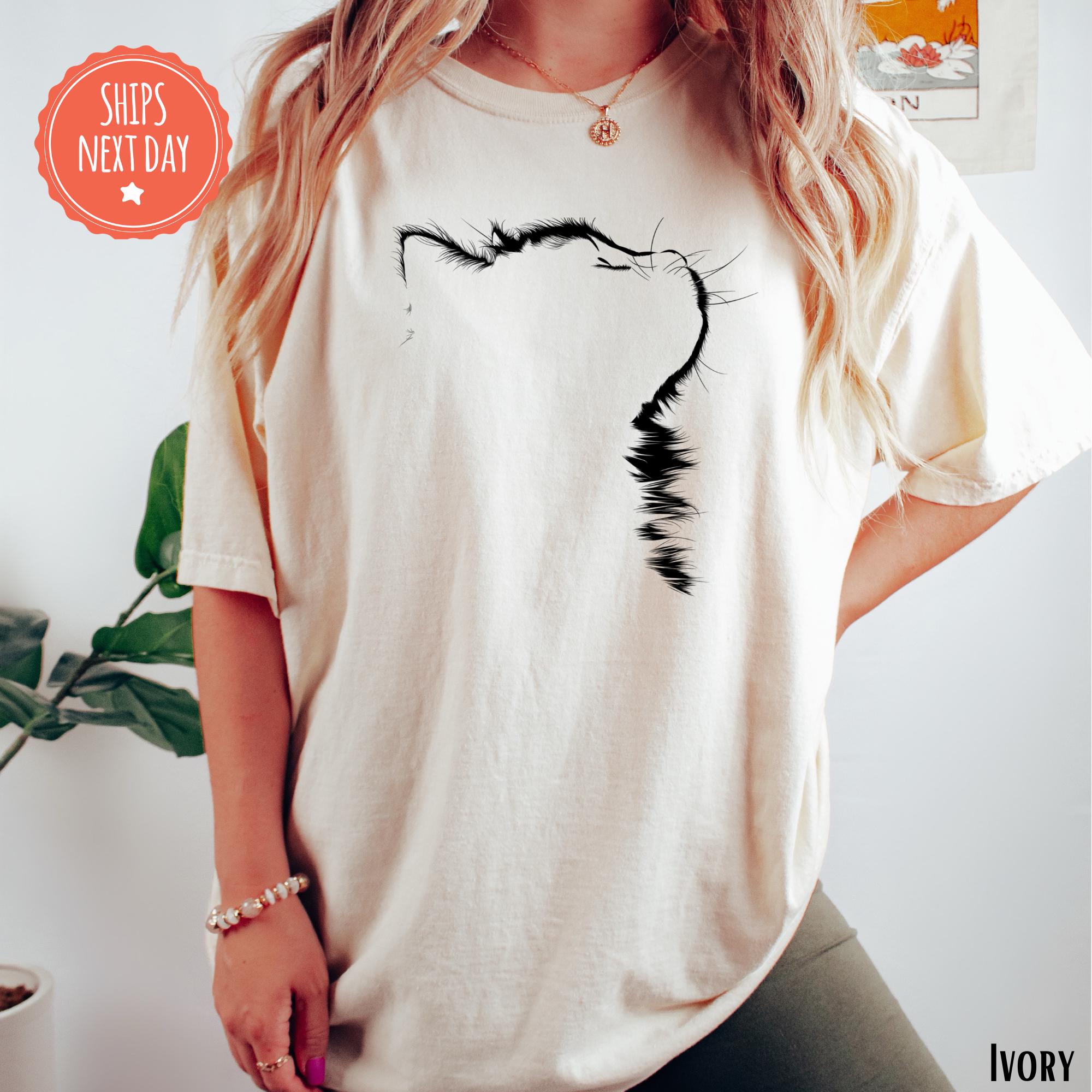 Cat Shirt - Cat Silhouette Tshirt - Cat Mom Tee - Gift For Cat Owner - Cat Lover Shirt - Cat Dad - Minimalist Cat Shirt - Cat Parents Gift