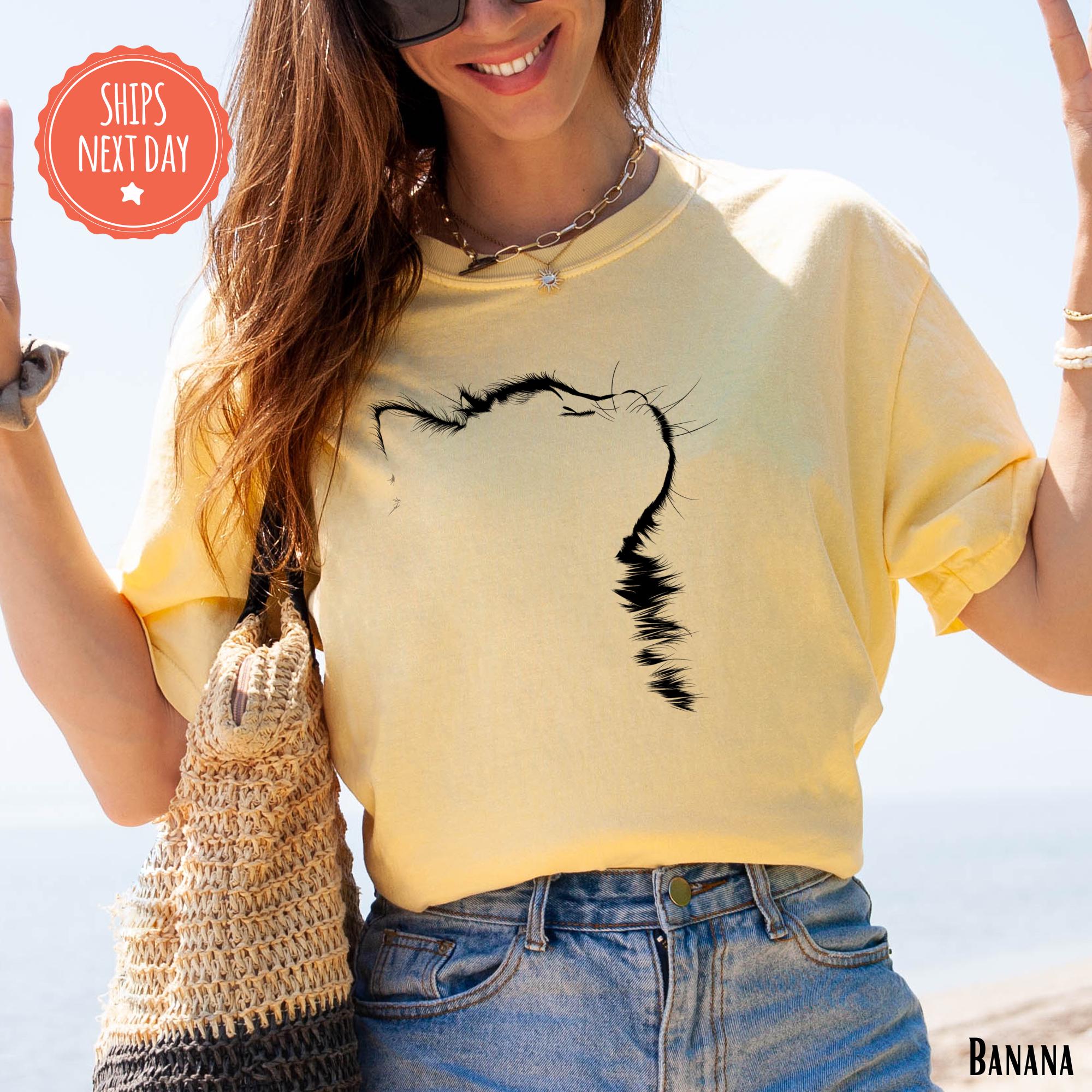 Cat Shirt - Cat Silhouette Tshirt - Cat Mom Tee - Gift For Cat Owner - Cat Lover Shirt - Cat Dad - Minimalist Cat Shirt - Cat Parents Gift