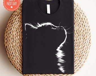 Cat Shirt - Cat Silhouette Tshirt - Cat Mom Tee - Gift For Cat Owner - Cat Lover Shirt - Cat Dad - Minimalist Cat Shirt - Cat Parents Gift