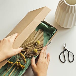 Flower Mailing Boxes Thin & Reversible | Eco Friendly Kraft or White Shipping Boxes for Florists and Valentines Gifts - 590 x 175 x 34 mm image 1