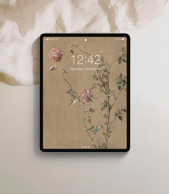Hình nền digital vintage thực vật cho iPad là sự kết hợp giữa truyền thống và công nghệ. Với các thông số kỹ thuật cao, hình nền này sẽ có độ tương phản tốt nhất. Xem hình ảnh để cảm nhận thực sự tự nhiên của nó!