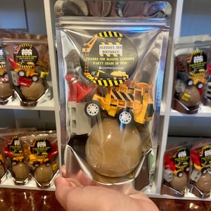 Construction Party Favors: Homemade Play Dough or Kinetic Sand
