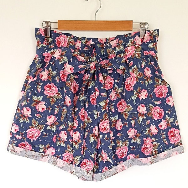 Short Femme T42 - Fleurs roses - Pièce unique