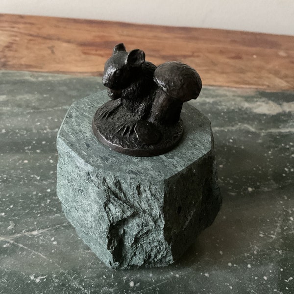 FIGURINE DE SOURIS EN BRONZE