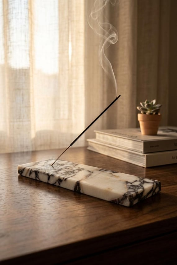 Timeless Elegance: Custom Calacatta Viola Marble Incense Holder