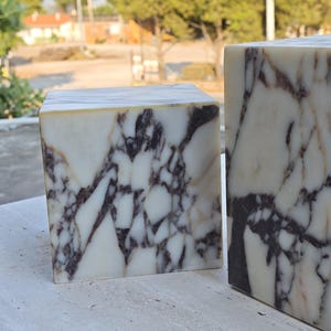 Set of 2 Calacatta Viola Marble Pedestals, Marble Display Risers, Decorative Plinths, 5.9x5.9 in, 7.9 & 5.9 in Tall image 5