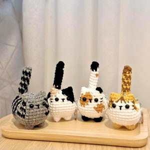Porte-clés chat mignon au crochet, 2 pièces achetées pour 1, mini porte-clés chat Amigurumi au crochet fait main, porte-clés mignon, chat au crochet, cadeau mignon
