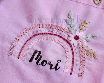 Delantal floral personalizado bordado a mano, delantal floral bordado, delantal de cocina, floristería, jardinería, regalo para ella, regalo para niño